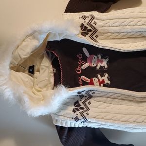 Hooded cable sweater vest